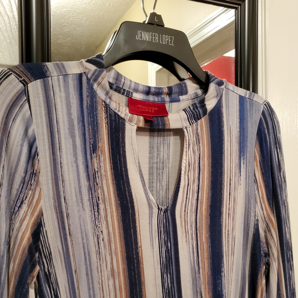 Jennifer Lopez shirt